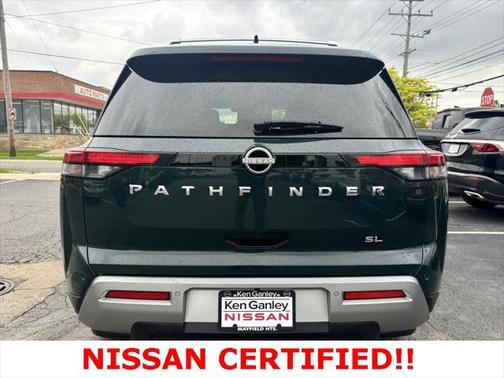 2023 Nissan Pathfinder SL FWD