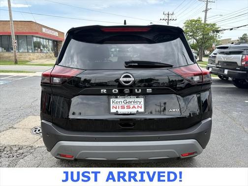 2023 Nissan Rogue S
