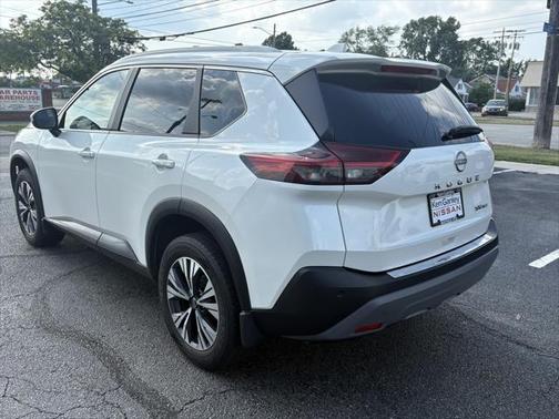 2022 Nissan Rogue SV