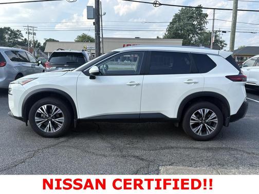 2022 Nissan Rogue SV