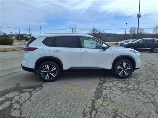 2025 Nissan Rogue SL
