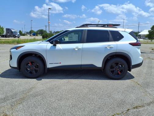 2025 Nissan Rogue Rock Creek