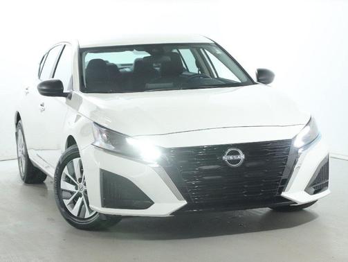 2025 Nissan Altima S FWD