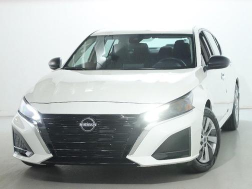 2025 Nissan Altima S FWD