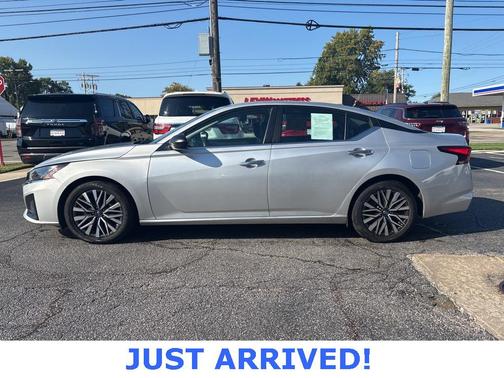 2024 Nissan Altima 2.5 SV