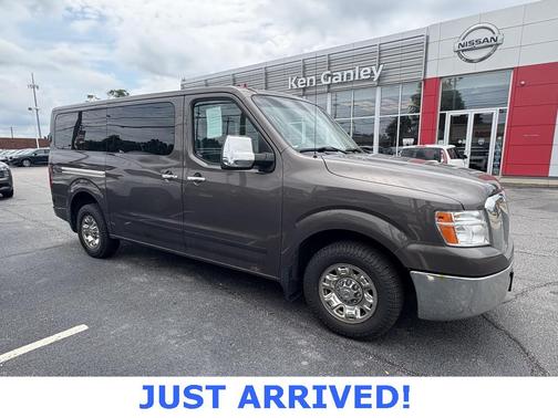 2013 Nissan NV Passenger NV3500 HD S V8