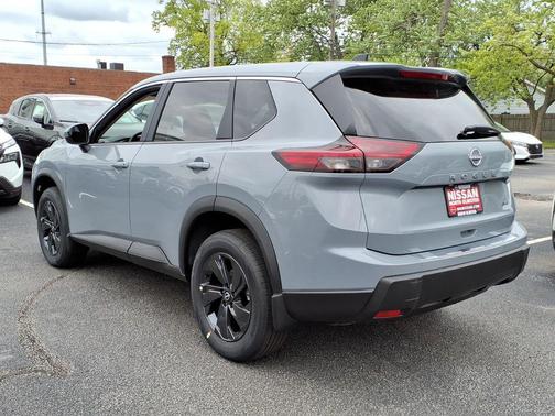 Boulder Gray Pearl 2026 Nissan Rogue SV