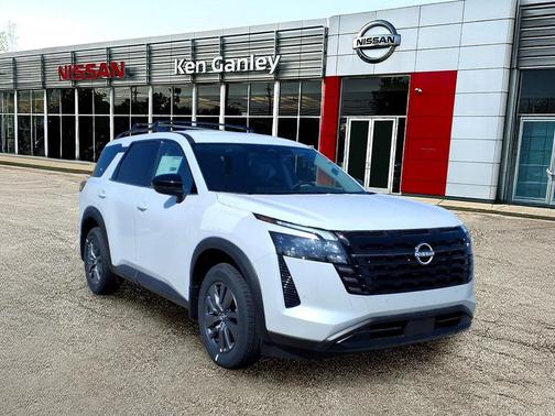 Everest White Pearl Tricoat 2026 Nissan Pathfinder SV