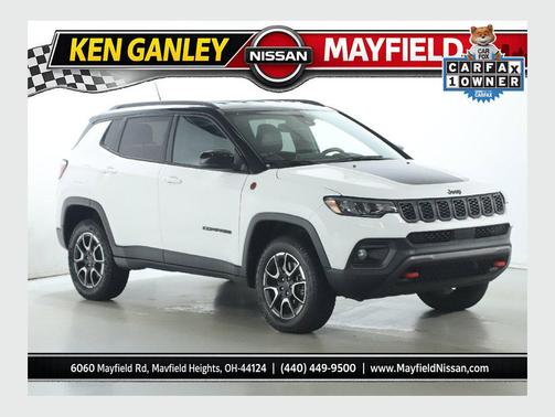 Bright White Clearcoat 2025 Jeep Compass Trailhawk