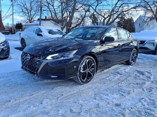 2025 Nissan Altima SR AWD