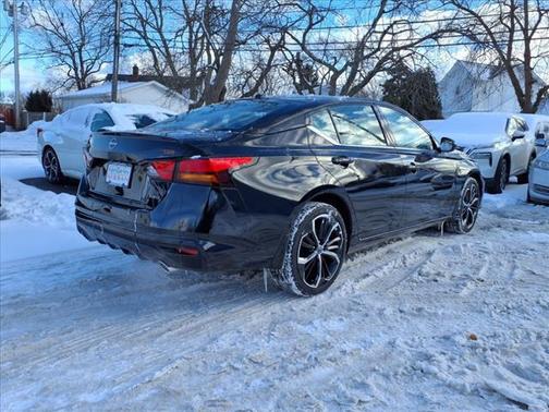 2025 Nissan Altima SR AWD