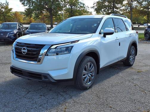 2025 Nissan Pathfinder SV 4WD