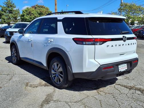 2025 Nissan Pathfinder SV 4WD