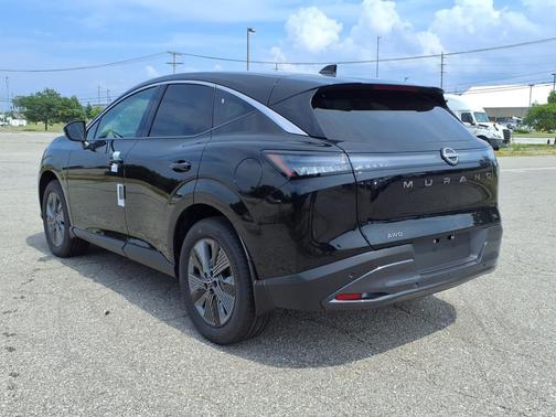 2025 Nissan Murano SL