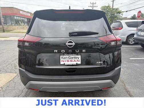 2023 Nissan Rogue S