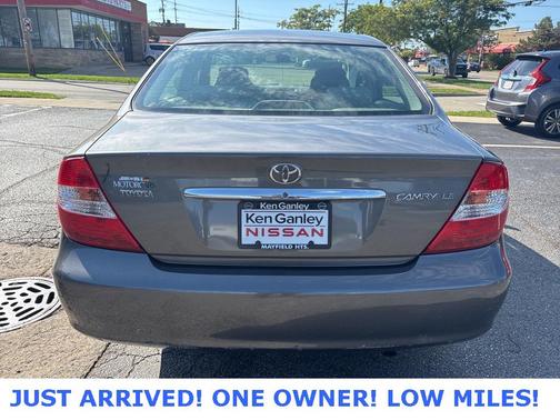 2004 Toyota Camry LE