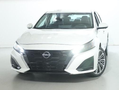 2024 Nissan Altima 2.5 SL