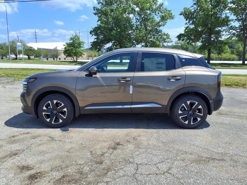 2025 Nissan Kicks SV