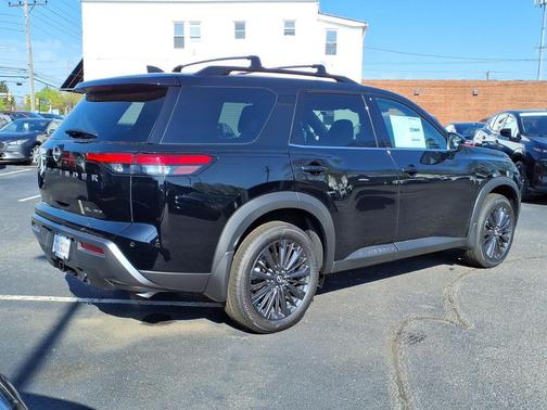 Super Black 2026 Nissan Pathfinder SL