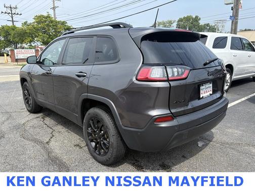 2023 Jeep Cherokee Altitude