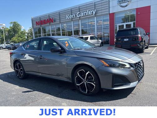 2023 Nissan Altima SR FWD