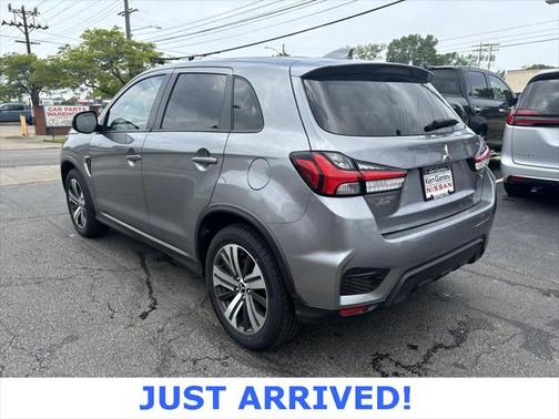 2024 Mitsubishi Outlander Sport SE