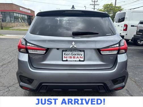 2024 Mitsubishi Outlander Sport SE