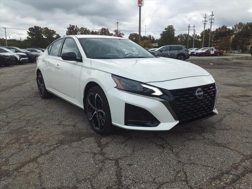 2025 Nissan Altima SR AWD