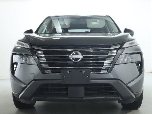 Gun Metallic 2024 Nissan Rogue S