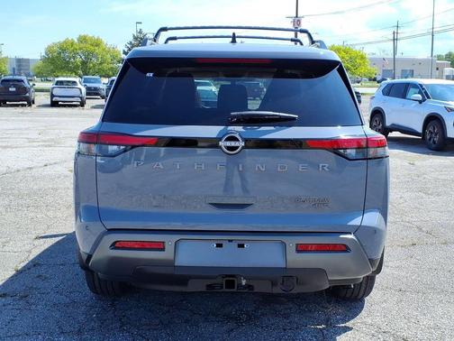 Boulder Gray Pearl 2026 Nissan Pathfinder Platinum