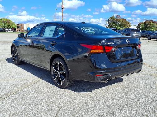 2025 Nissan Altima SR AWD