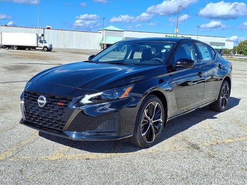 2025 Nissan Altima SR AWD