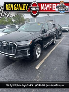 Mythos Black Metallic 2024 Audi Q7 45 Premium Plus