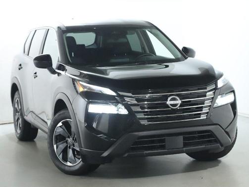 Super Black 2025 Nissan Rogue SV