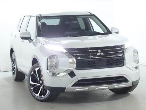 2024 Mitsubishi Outlander SE 2.5 2WD