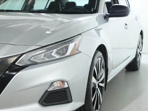 2020 Nissan Altima SR Intelligent AWD