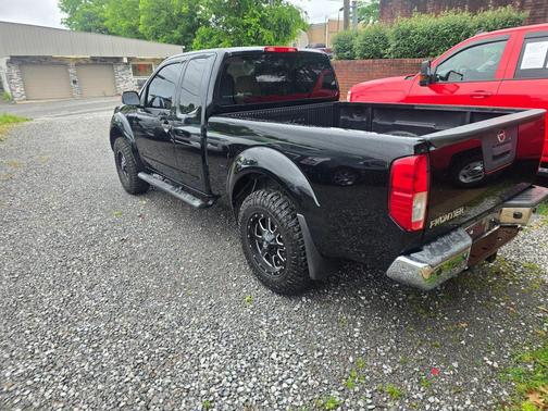 Magnetic Black 2018 Nissan Frontier S
