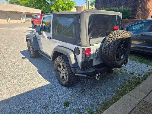 Bright Silver Metallic Clearcoat 2012 Jeep Wrangler Call of Duty MW3