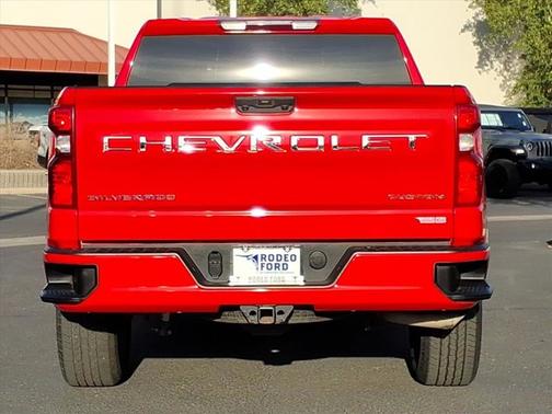 2023 Chevrolet Silverado 1500 CUSTOM