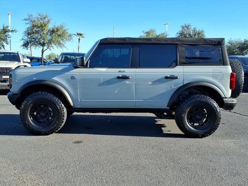 2022 Ford Bronco BLACK DIAMOND