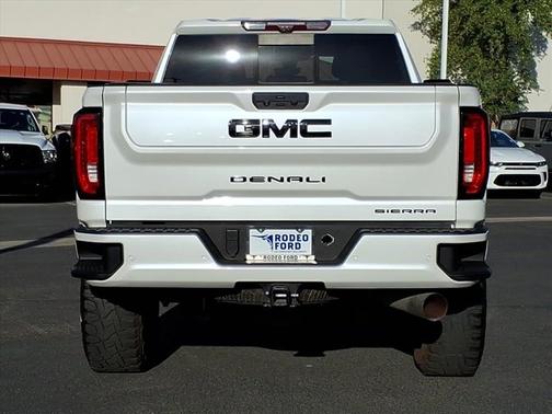 2022 GMC Sierra 1500 DENALI