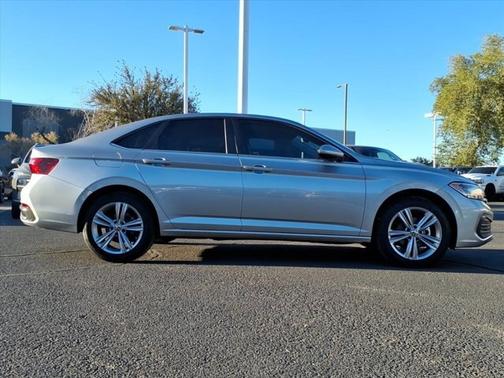 2022 Volkswagen Jetta 1.5T SE