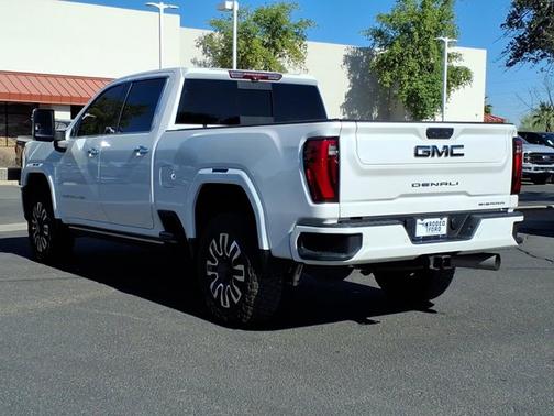 White Frost Tri-Coat 2024 GMC Sierra 1500 DENALI ULTIMATE