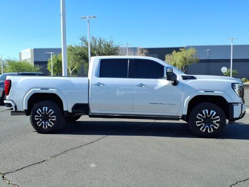 White Frost Tri-Coat 2024 GMC Sierra 1500 DENALI ULTIMATE