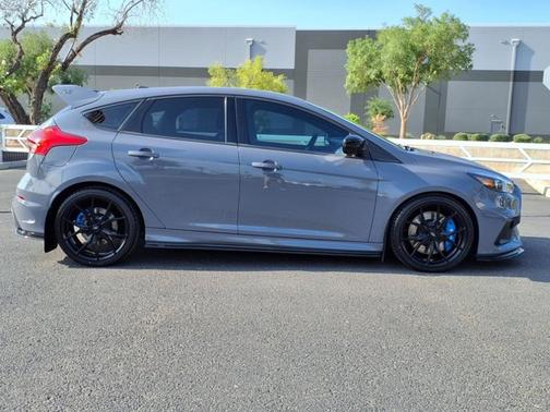 2017 Ford Focus RS BASE