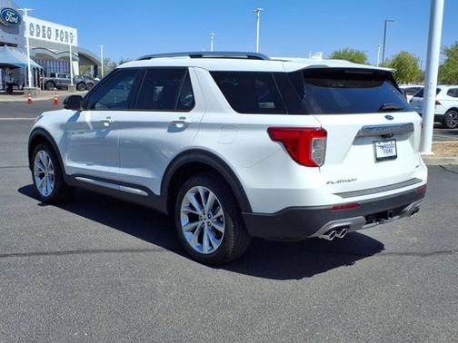 2022 Ford Explorer PLATINUM