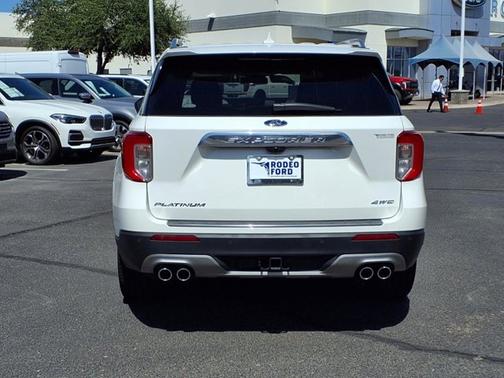 2022 Ford Explorer PLATINUM