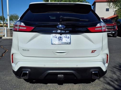 2022 Ford Edge ST