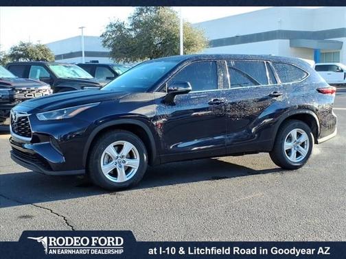 2022 Toyota Highlander L