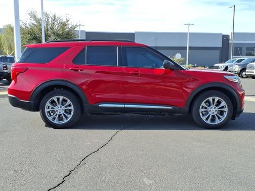 RAPID RED MET TINTED CC 2023 Ford Explorer XLT